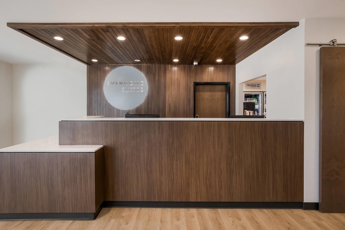 Imagen de los interiores del Hotel Everhome Suites Corona. Foto 15