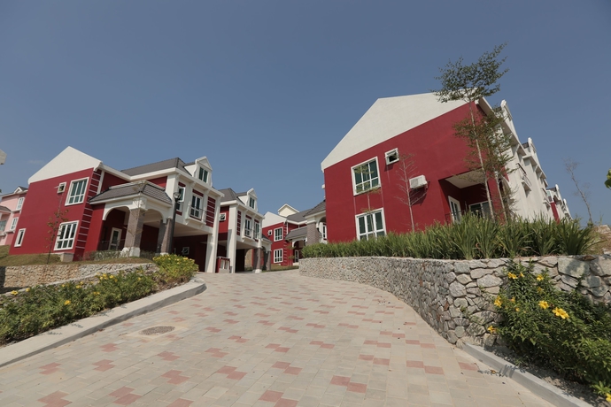 Imagen de los exteriores del Hotel Everia Villas Resort. Foto 12