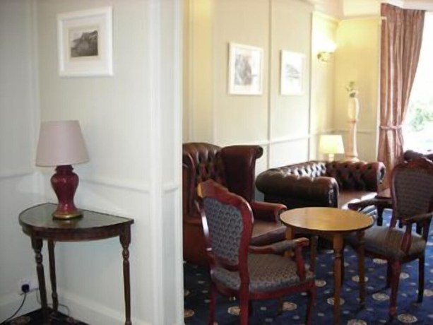 Imagen del bar/restaurante del Hotel Eversley. Foto 4