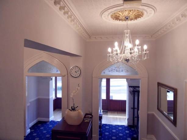 Imagen de los interiores del Hotel Eversley. Foto 15