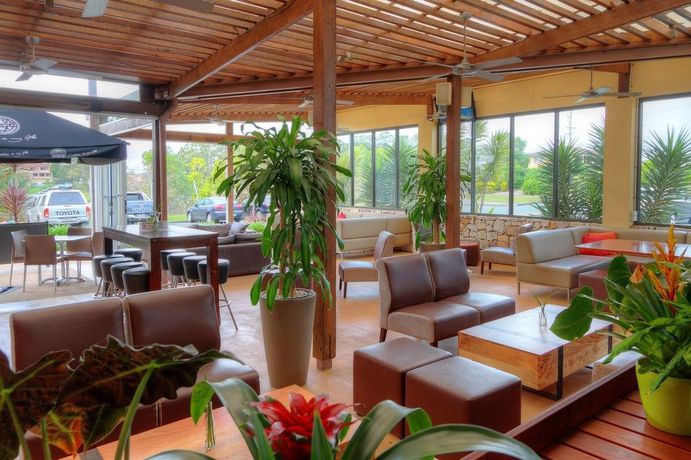 Imagen de los interiores del Hotel Everton Park. Foto 14