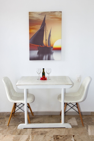 Imagen de la habitación del Hotel Evexia Boutique & Spa - Adults Only. Foto 1