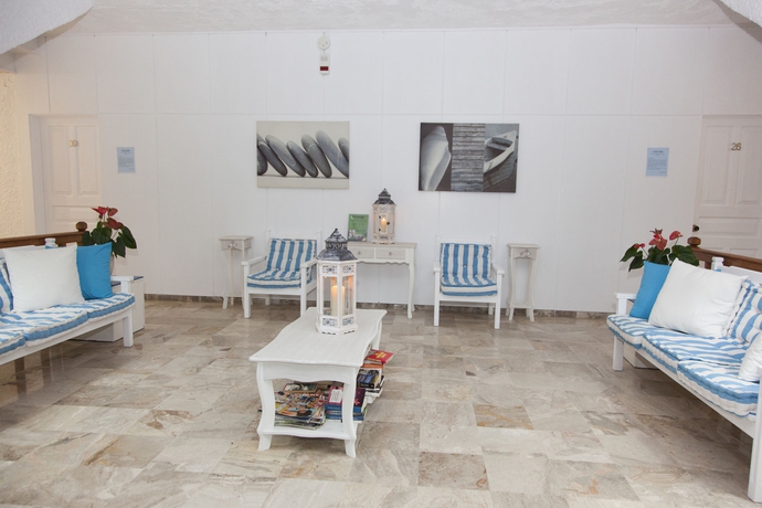 Imagen de los interiores del Hotel Evexia Boutique & Spa - Adults Only. Foto 10
