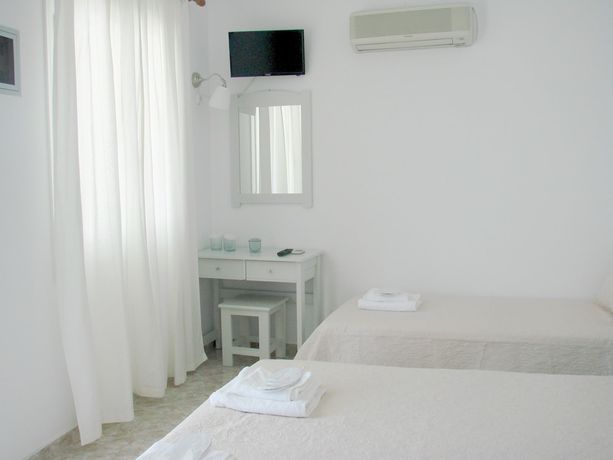 Imagen de la habitación del Hotel Evi Evan. Foto 5
