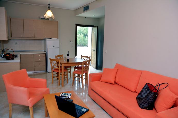 Imagen de la habitación del Hotel Evia And Suites. Foto 3