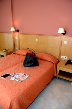 Imagen de la habitación del Hotel Evia And Suites. Foto 9