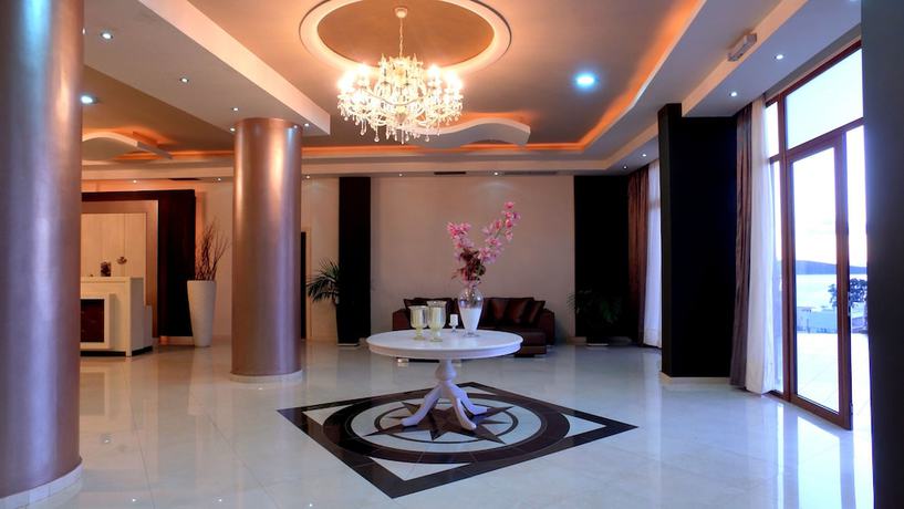 Imagen de los interiores del Hotel Evia And Suites. Foto 18