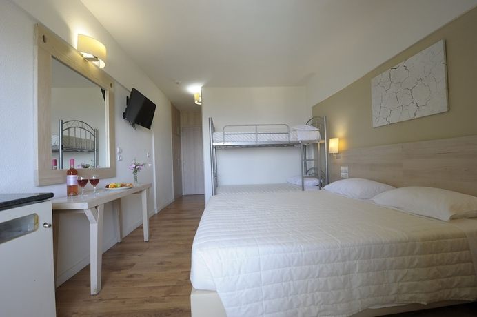 Imagen de la habitación del Hotel Evia Riviera Resort. Foto 10