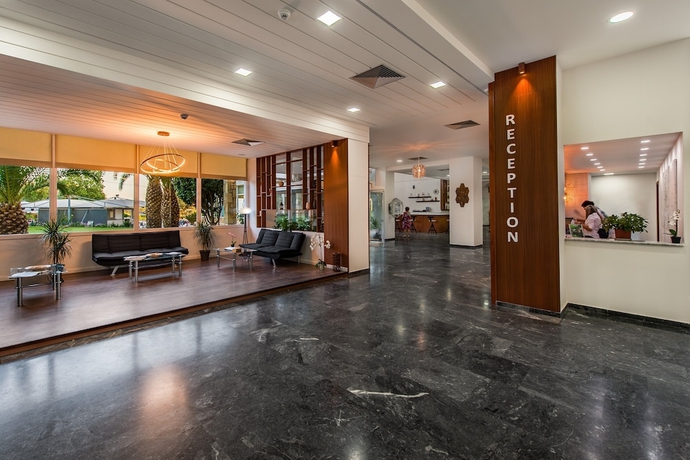 Imagen de los interiores del Hotel Evia Riviera Resort. Foto 17