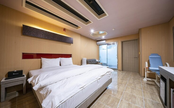 Imagen de la habitación del Hotel Evian Drive-in in Daejam-dong Pohang. Foto 17