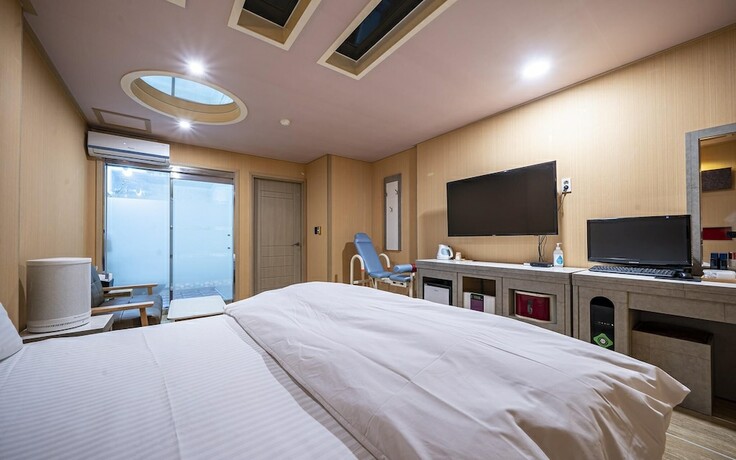 Imagen general del Hotel Evian Drive-in in Daejam-dong Pohang. Foto 2