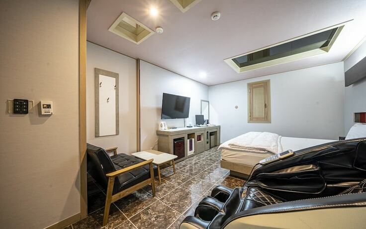 Imagen general del Hotel Evian Drive-in in Daejam-dong Pohang. Foto 3