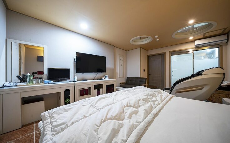 Imagen general del Hotel Evian Drive-in in Daejam-dong Pohang. Foto 8