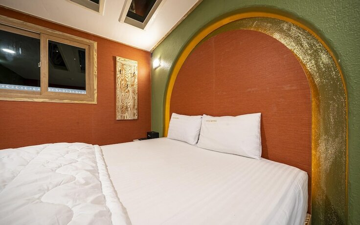 Imagen general del Hotel Evian Drive-in in Daejam-dong Pohang. Foto 12