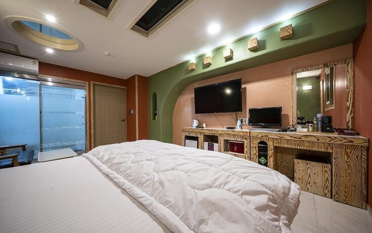 Imagen general del Hotel Evian Drive-in in Daejam-dong Pohang. Foto 14