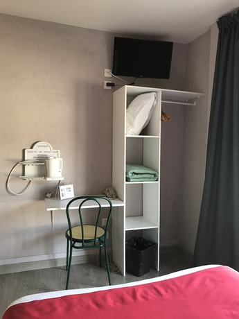 Imagen de la habitación del Hotel Evian Express. Foto 5