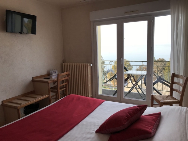 Imagen de la habitación del Hotel Evian Express. Foto 12