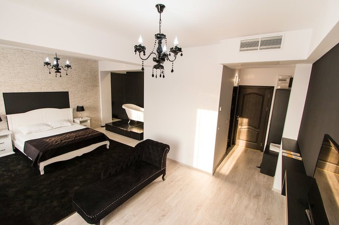 Imagen de la habitación del Hotel Evianne. Foto 19