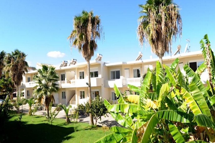 Imagen general del Hotel Evilion Apartments. Foto 5