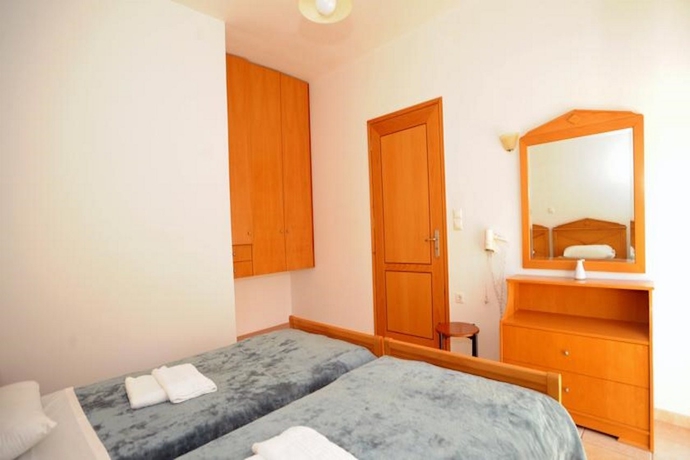 Imagen general del Hotel Evilion Apartments. Foto 9
