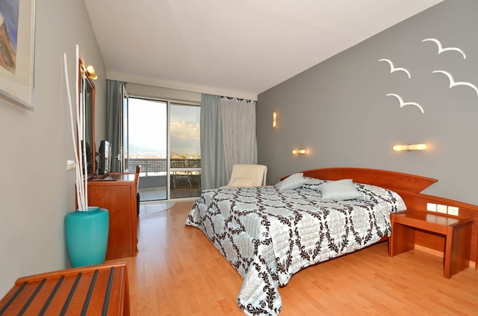 Imagen de la habitación del Hotel Evilion Sea and Sun. Foto 4