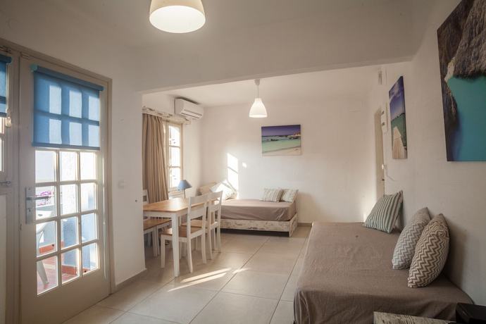 Imagen de la habitación del Hotel Evina Rooms and Suites. Foto 6