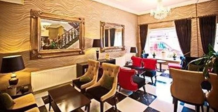 Imagen de los interiores del Hotel Eviston House. Foto 19