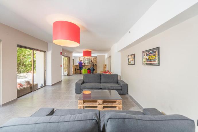 Imagen de los interiores del Hotel Evita Elite. Foto 11