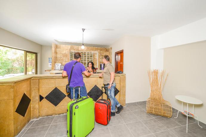 Imagen de los interiores del Hotel Evita Elite. Foto 12