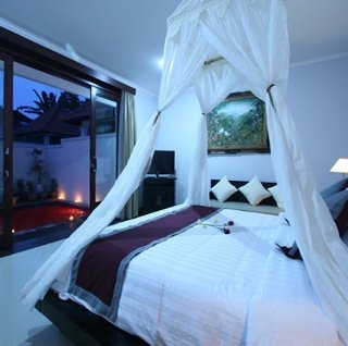 Imagen de la habitación del Hotel Evita Villa. Foto 4