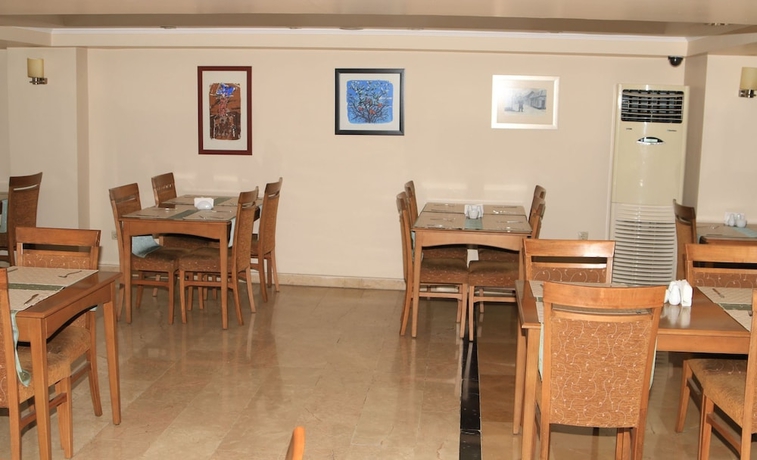 Imagen del bar/restaurante del Hotel Evkuran Otel. Foto 3