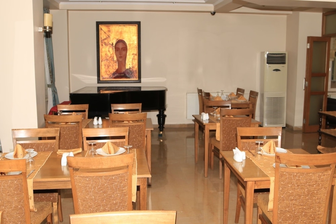 Imagen del bar/restaurante del Hotel Evkuran Otel. Foto 4