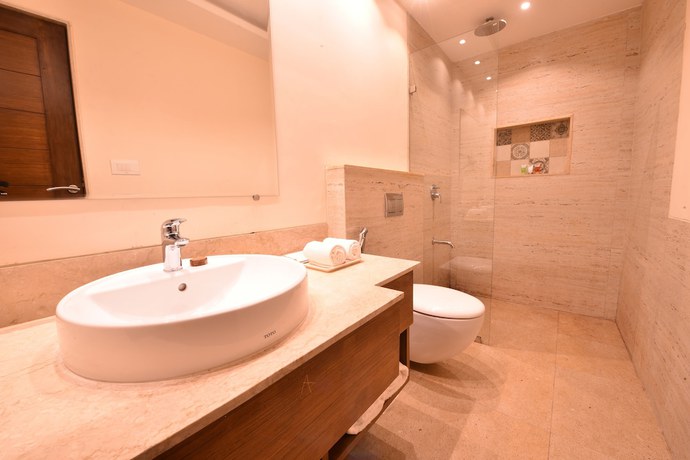 Imagen de los interiores del Hotel Evoke Premium Candolim North Goa. Foto 16