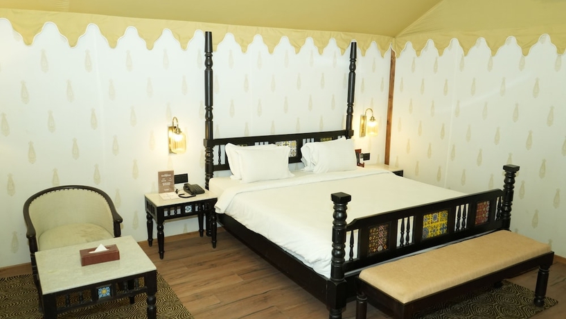 Imagen de la habitación del Hotel Evoke Rambagh Ayodhya. Foto 2