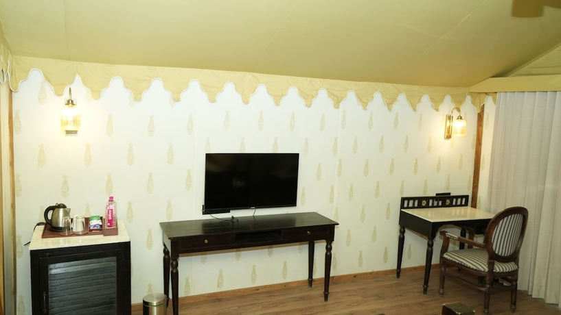 Imagen de la habitación del Hotel Evoke Rambagh Ayodhya. Foto 3
