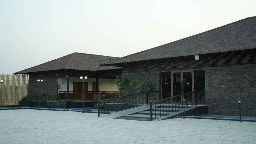 Imagen de la habitación del Hotel Evoke Rambagh Ayodhya. Foto 9