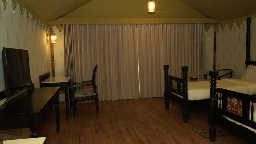 Imagen de la habitación del Hotel Evoke Rambagh Ayodhya. Foto 10
