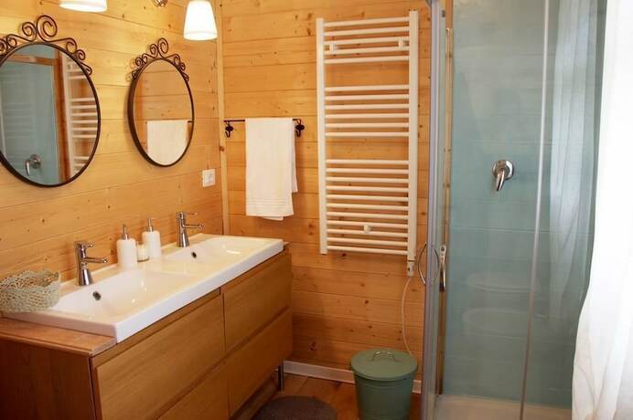 Imagen general del Hotel Evolution Wood Accommodation. Foto 4