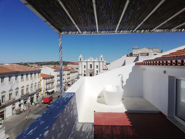 Imagen general del Hotel Evorainn. Foto 9