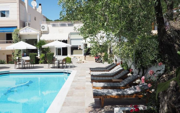 Imagen de la piscina del Hotel Evridiki, Fourka. Foto 11