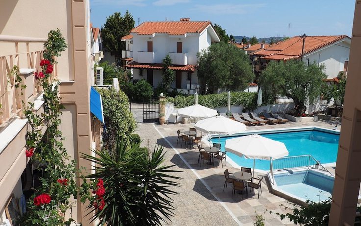 Imagen de la piscina del Hotel Evridiki, Fourka. Foto 16