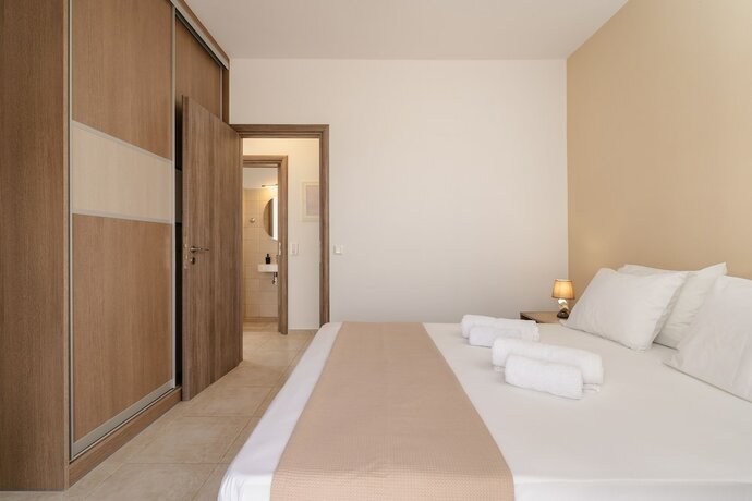 Imagen de la habitación del Hotel Evripus Suites. Foto 15