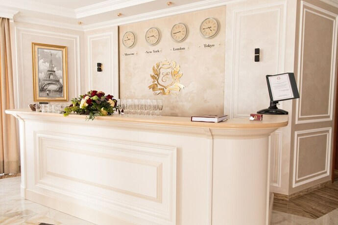 Imagen de los interiores del Hotel Evropeysky. Foto 19