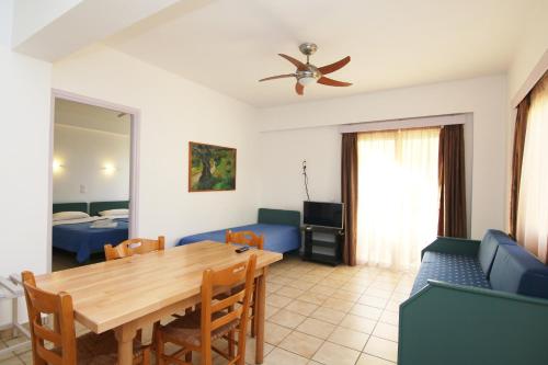 Imagen de la habitación del Hotel Evropi. Foto 6