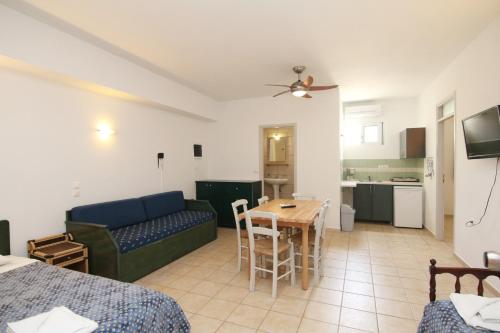 Imagen de la habitación del Hotel Evropi. Foto 8