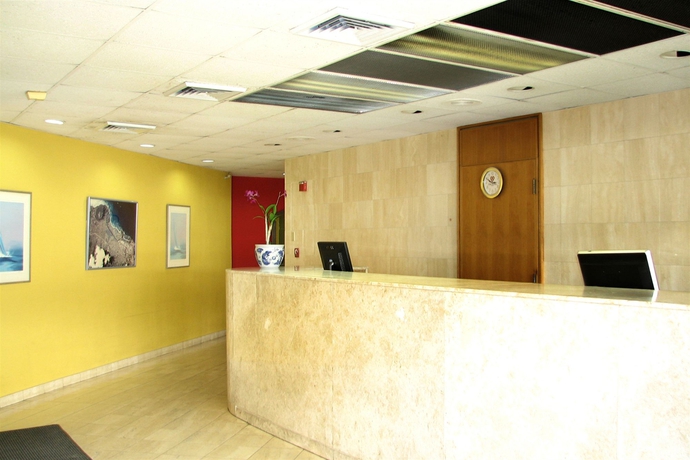 Imagen de los interiores del Hotel Ewa Waikiki. Foto 10