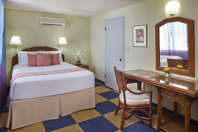 Imagen de la habitación del Hotel Ewa Waikiki. Foto 4