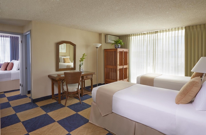 Imagen de la habitación del Hotel Ewa Waikiki. Foto 5