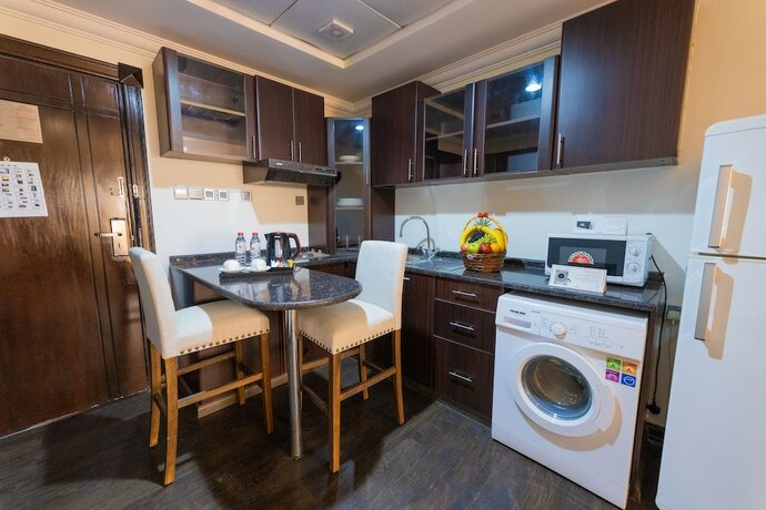 Imagen general del Hotel Ewan Ajman Suites. Foto 10