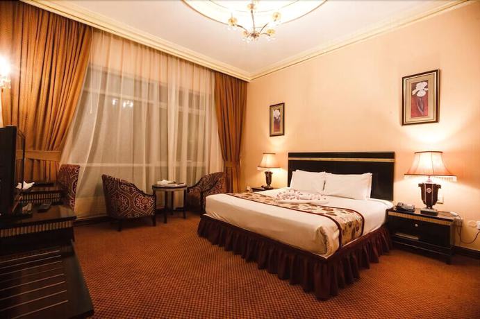 Imagen de la habitación del Hotel Ewan Sharjah. Foto 3